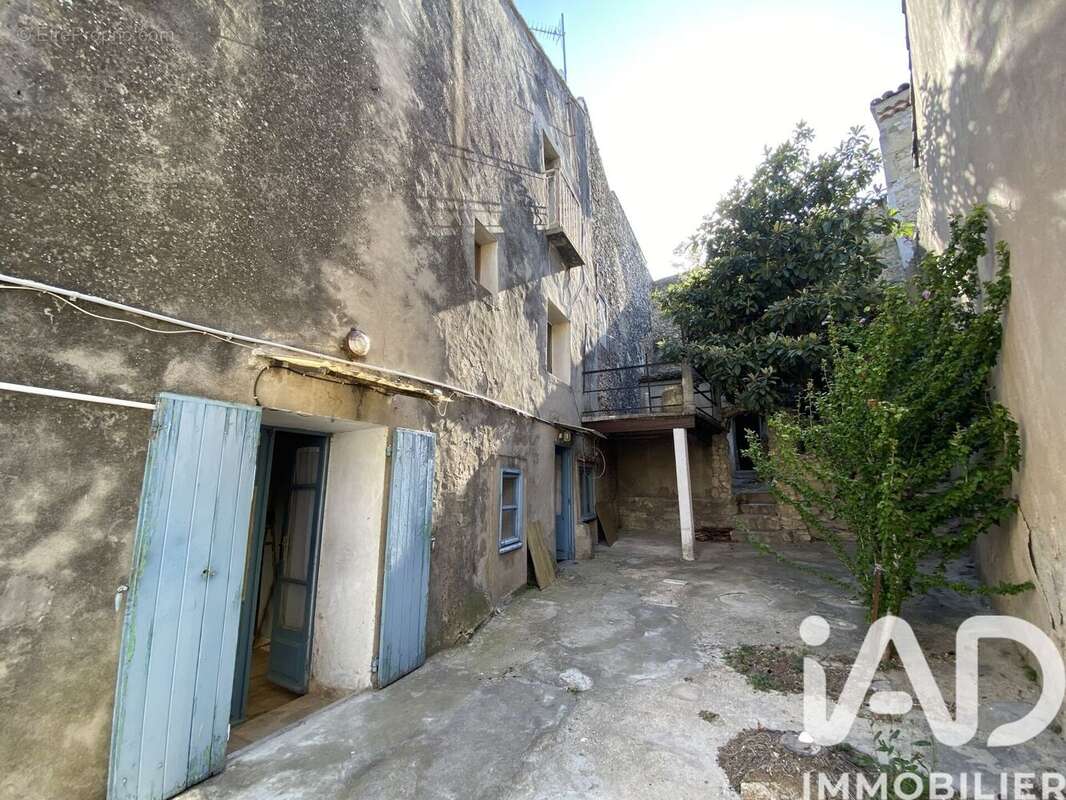 Photo 2 - Maison à EYGUIERES