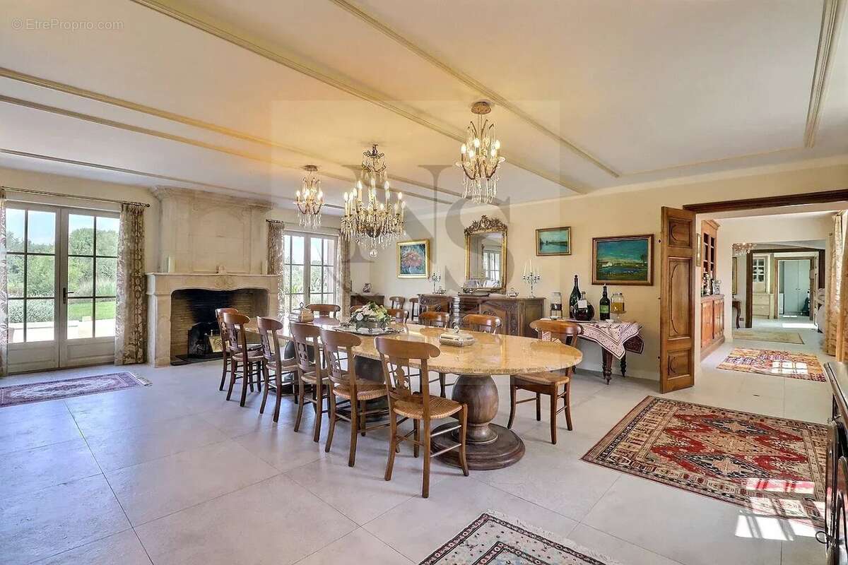 Maison à MAUSSANE-LES-ALPILLES