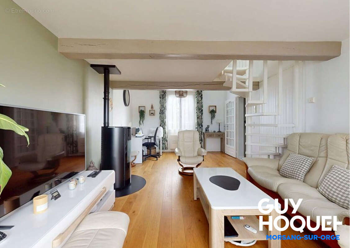 Maison à PARAY-VIEILLE-POSTE