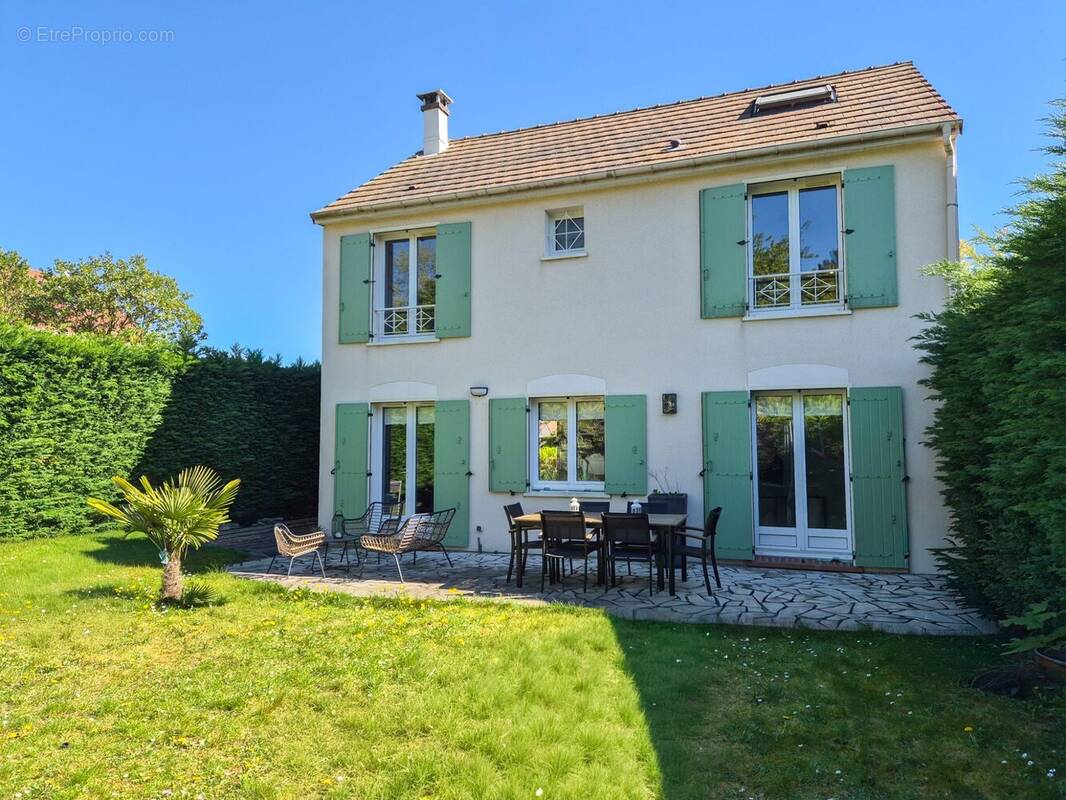 Maison à NOZAY