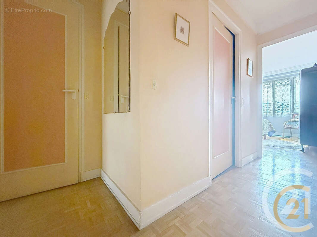 Appartement à PARIS-11E