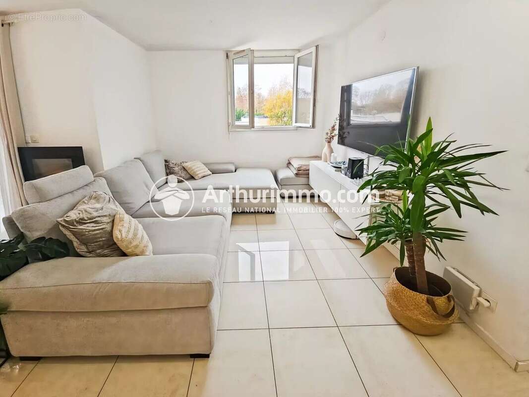 Appartement à LISSES