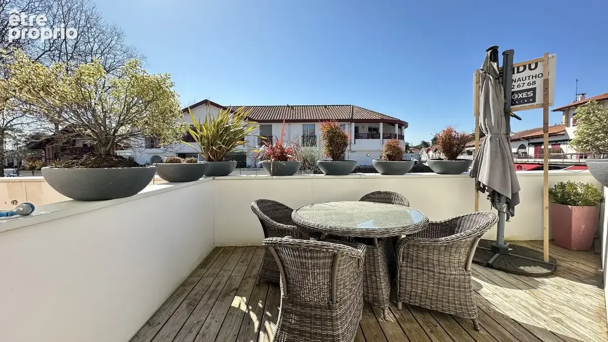 Centre Ville Hossegor, emplacement exceptionnel, appartement de 100m2 avec terrasse de 55 m2 - photo 5