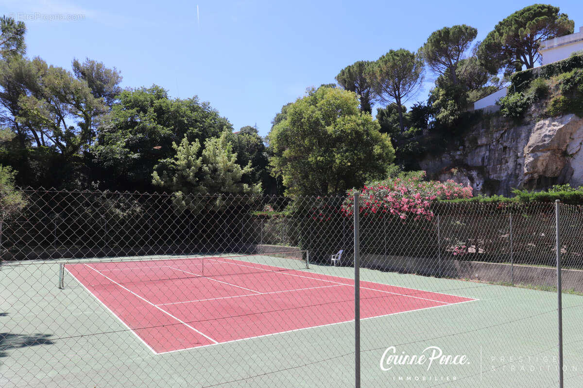 Nimes centre quartier residentiel cigale superbe appartement p5 terrasses cave parking prive dans residence av - photo 15