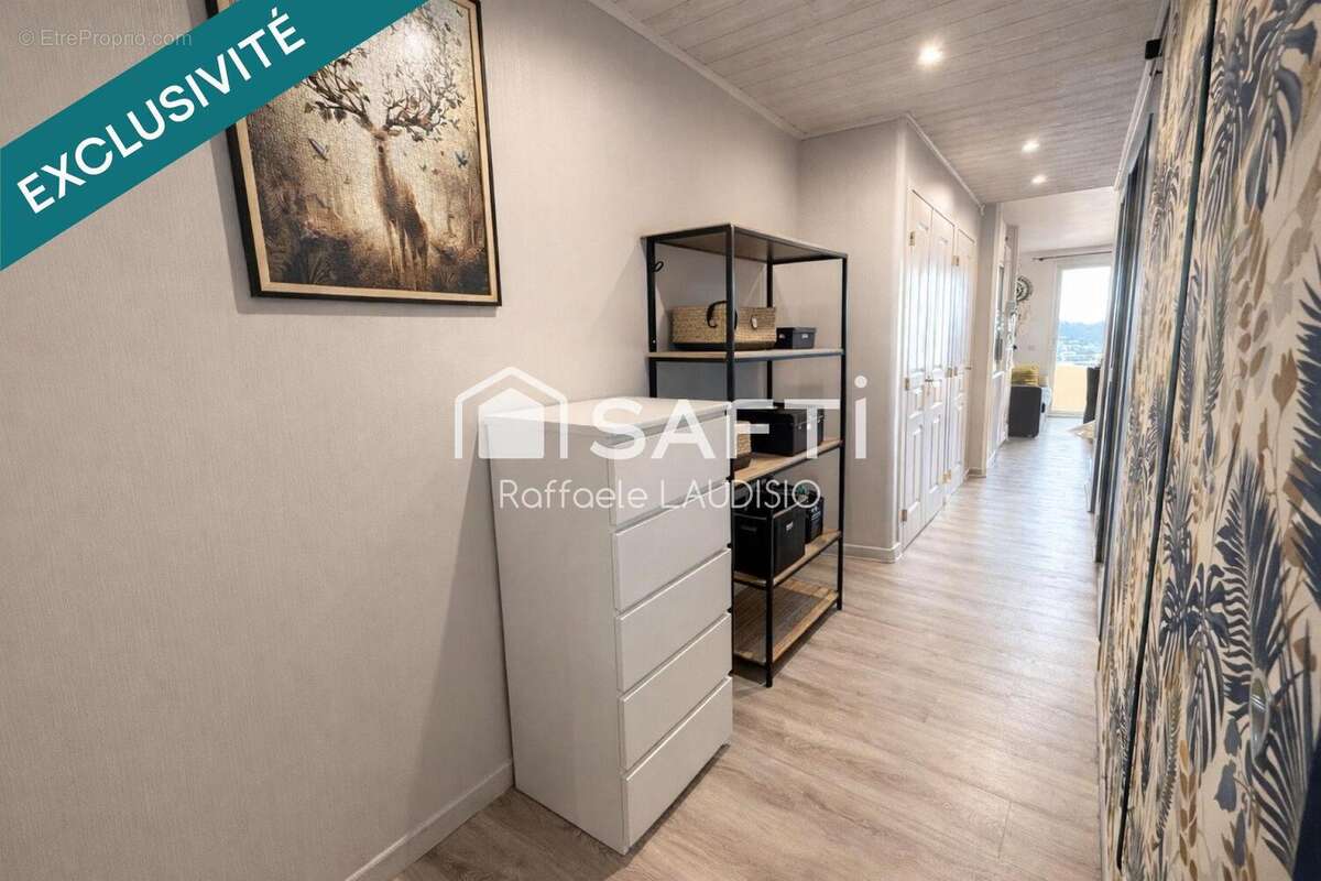 Photo 5 - Appartement à ROQUEBRUNE-SUR-ARGENS