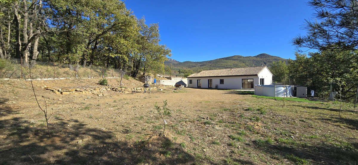 Maison à SAINT-JEAN-DE-LA-BLAQUIERE