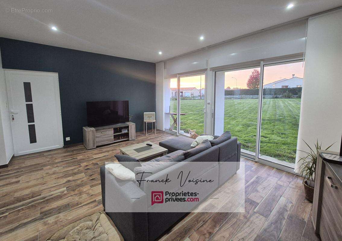 Maison de bourg A VENDRE à Saint Prouant avec 3 chambres sur un terrain de 880 m2 env - photo 10