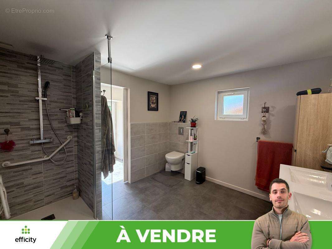 Maison à GENOUILLE