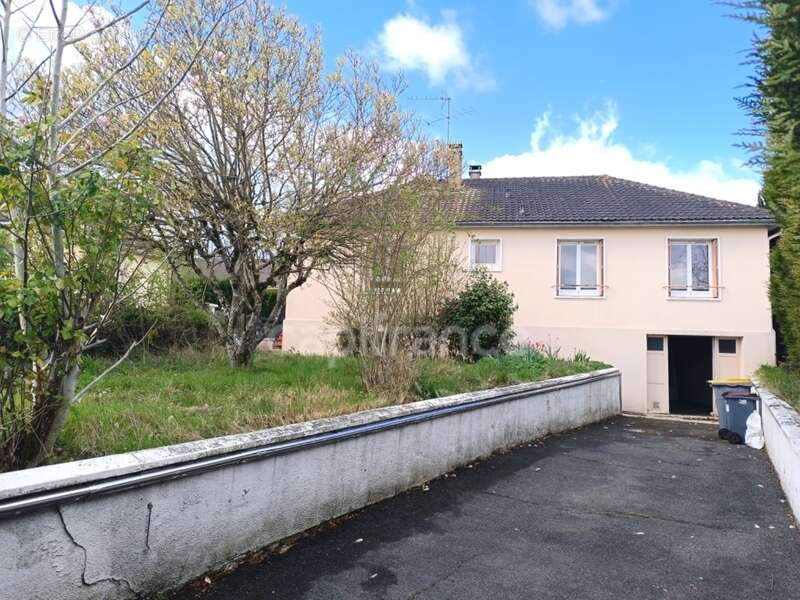 Maison à PARON