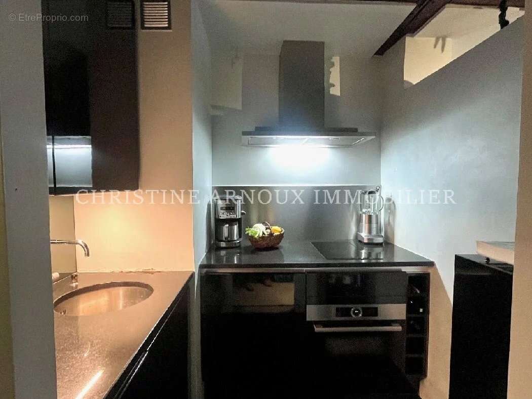 Appartement à PARIS-3E