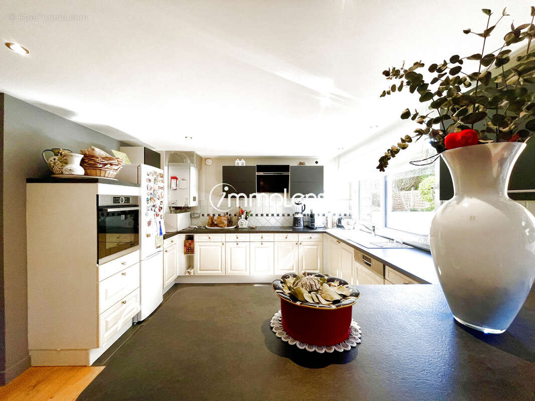 LENS Appartement T4 145m2 standing - terrasse - garage - photo 27