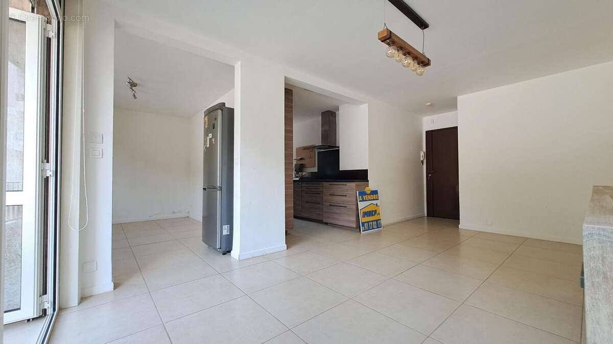 Appartement à MARSEILLE-9E