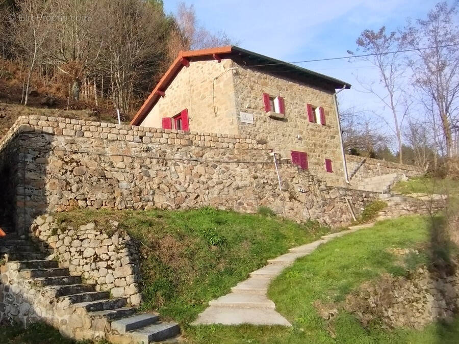 Maison à LE CHAMBON