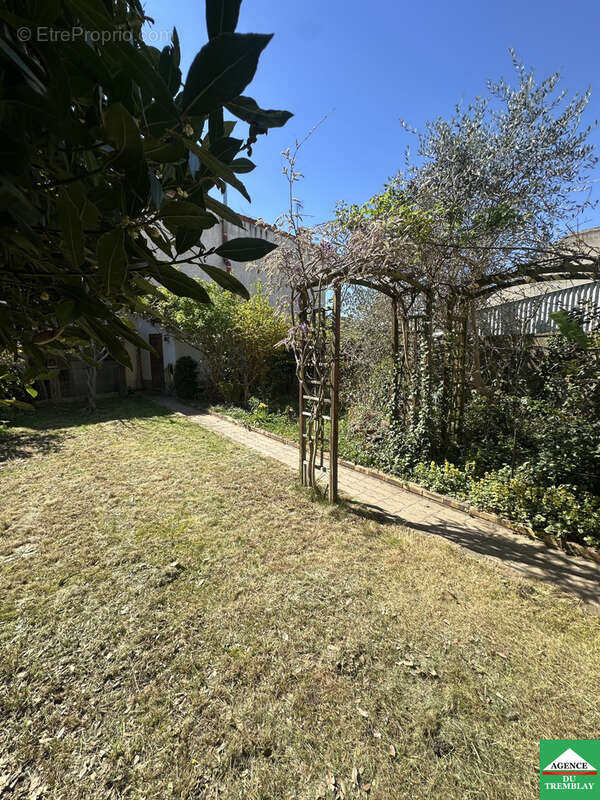 Maison à CHAMPIGNY-SUR-MARNE