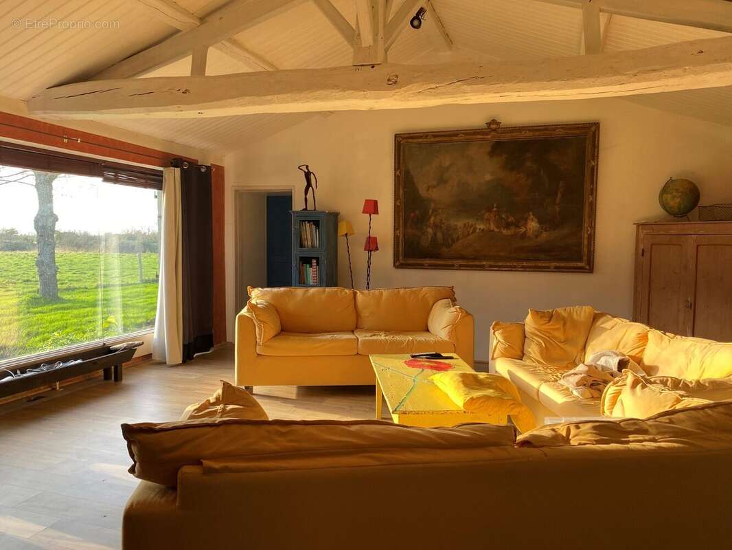 Maison à SAINT-URBAIN