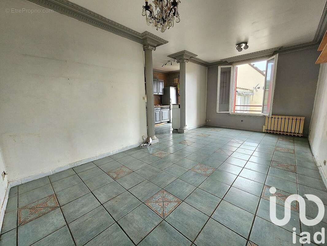 Photo 6 - Maison à MONTIGNY-LES-CORMEILLES