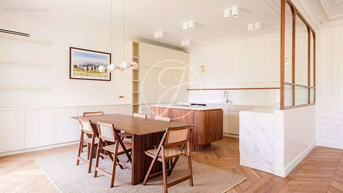 Appartement à PARIS-5E