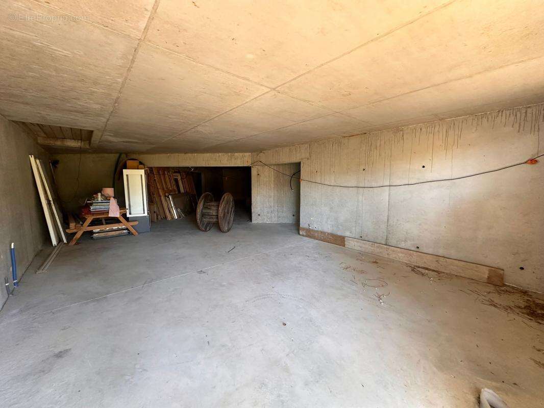 Maison à LABLACHERE