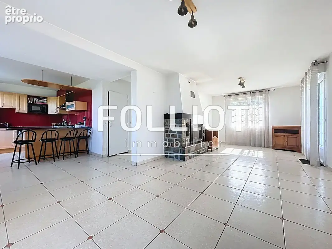 A vendre - Maison Le Tanu - photo 5