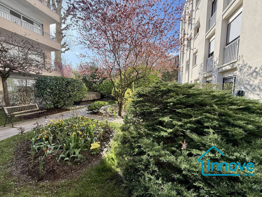 Appartement à VERSAILLES