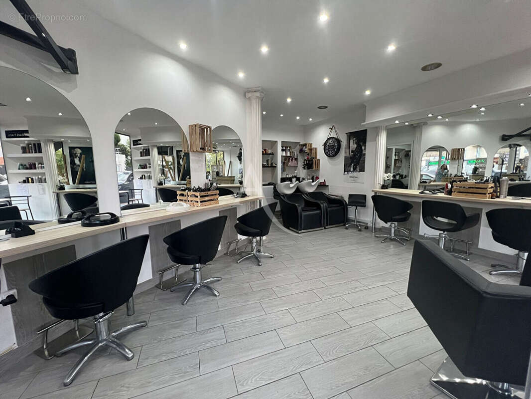 Commerce à CAGNES-SUR-MER