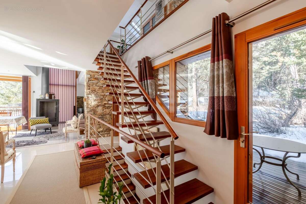 Photo 7 - Maison à LA SALLE-LES-ALPES