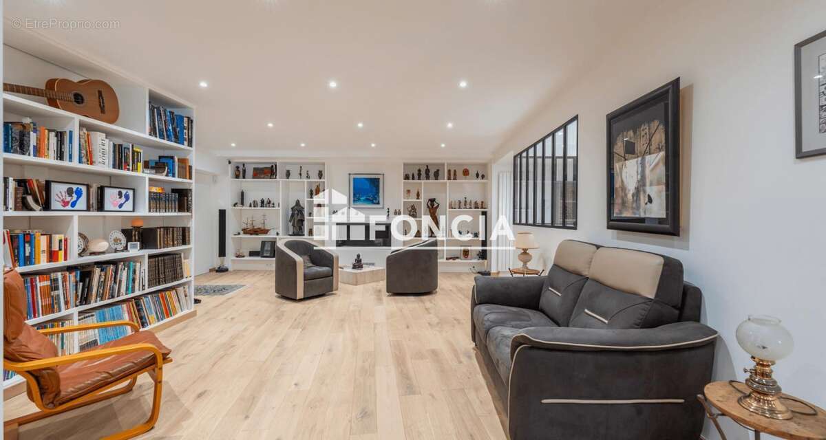 Appartement à RUEIL-MALMAISON