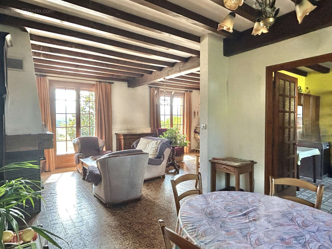 Maison à BRINDAS