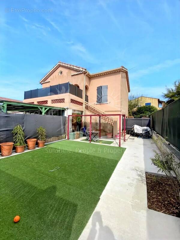 Maison à SIX-FOURS-LES-PLAGES