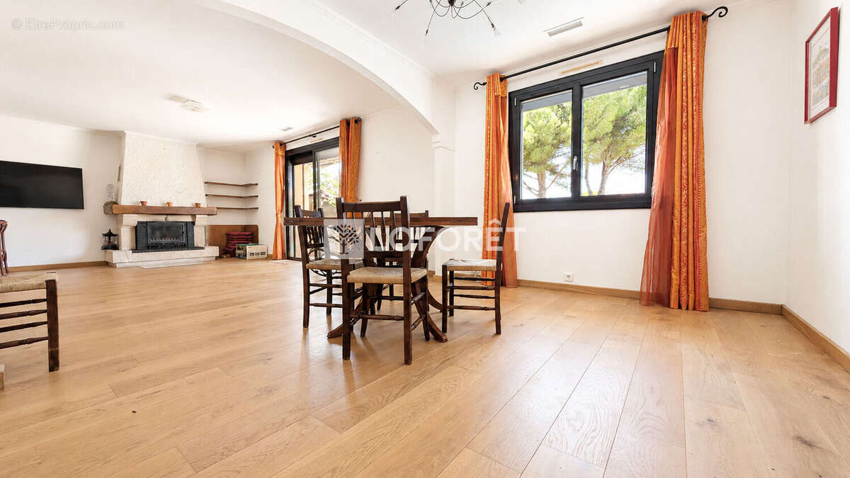 Maison 9 pièces - 195 m² -  Lavérune - photo 3