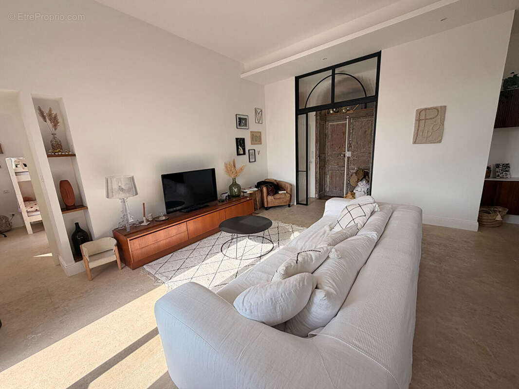 Appartement d'architecte Sète centre-ville Vue Quai 3 pièce(s) 111 m2 - photo 2