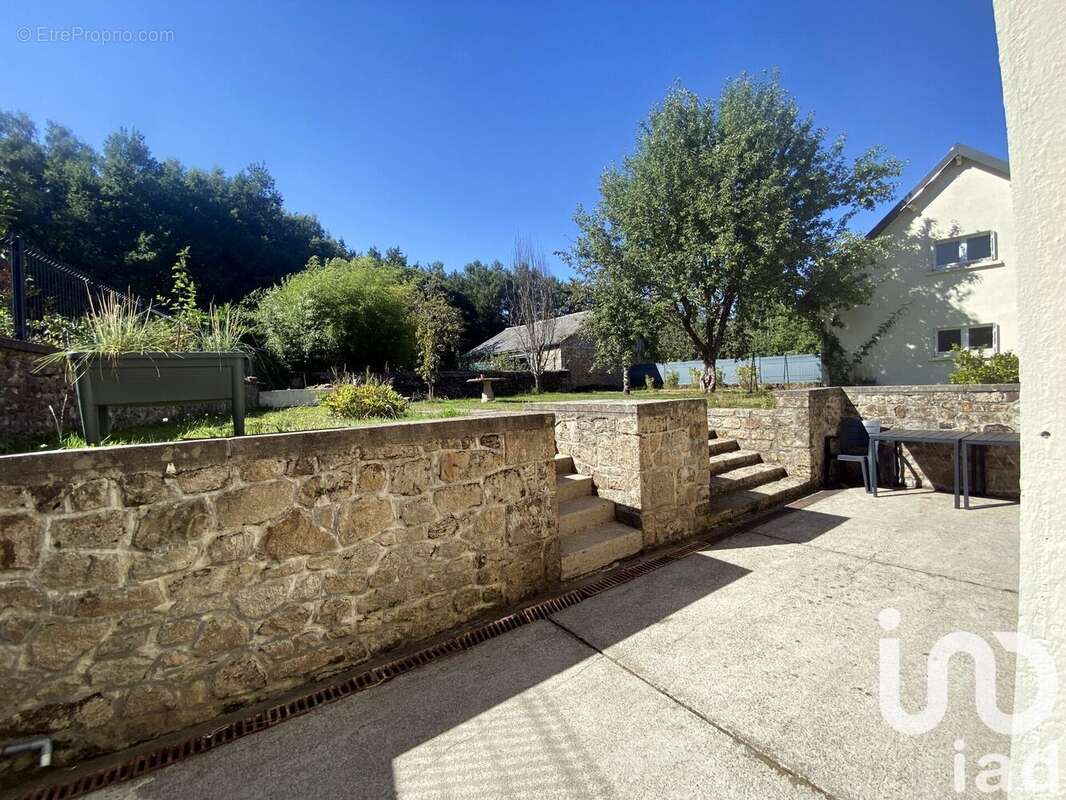 Photo 3 - Maison à MARCILLAC-LA-CROISILLE