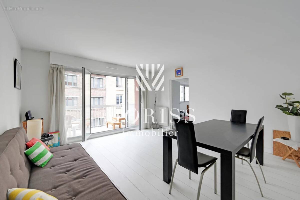 Appartement à PARIS-11E