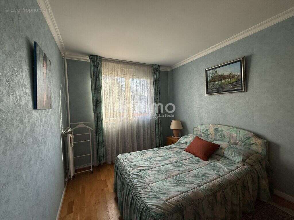 Appartement à VAUJOURS