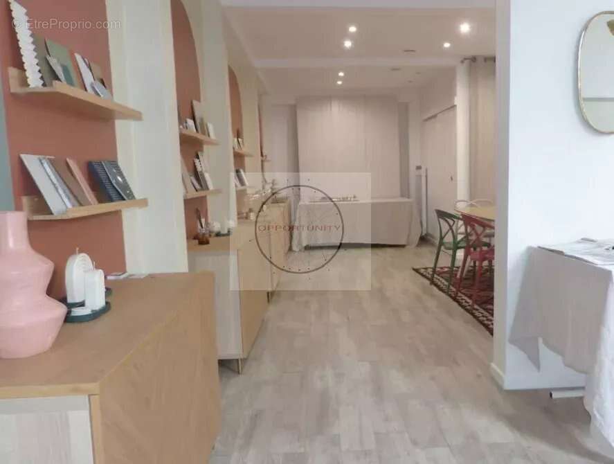 Commerce 104 m² à Vincennes  - photo 2