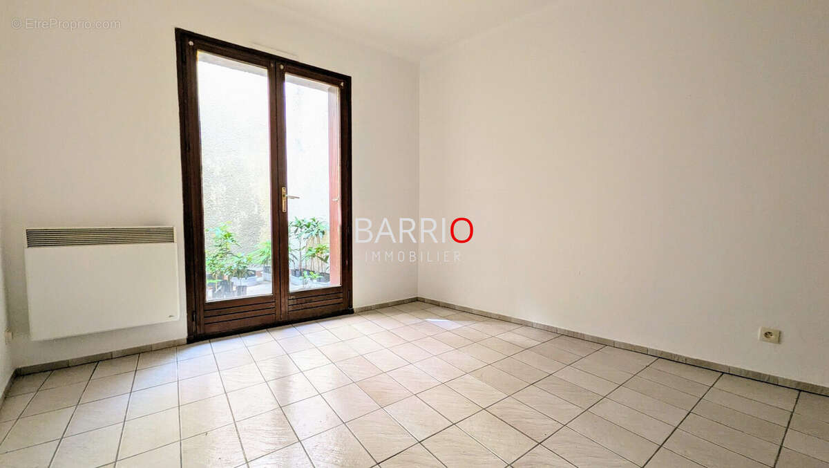 Appartement 80 m² à Palau-Del-Vidre  - photo 8