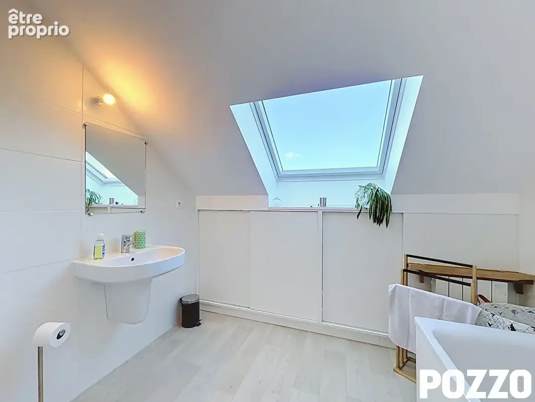 Maison Bricquebec En Cotentin 6 pièce(s) 205.5 m2 - Quettetot - très bon état - lumineux - vie de plain pied - photo 18