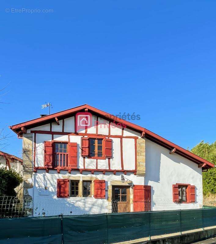 Maison à USTARITZ