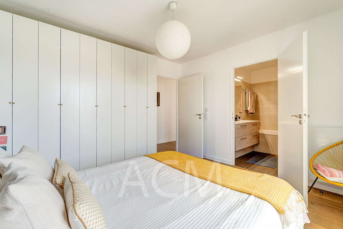 Appartement à MAISONS-LAFFITTE