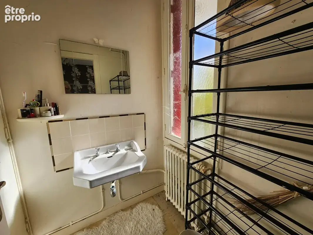 Ansac-sur-Vienne -Grande maison familiale de 4 à 5 chambres, dotée d'un jardin avec atelier (idéal pour une activité professionn - photo 9
