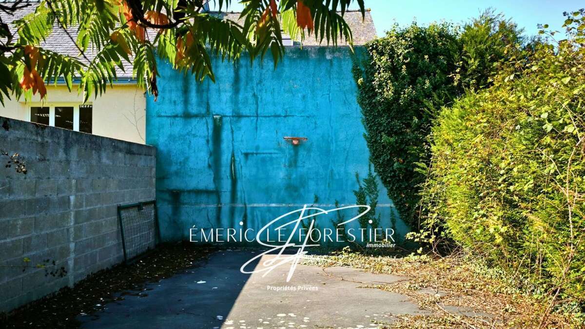 Maison à JUIGNE-DES-MOUTIERS