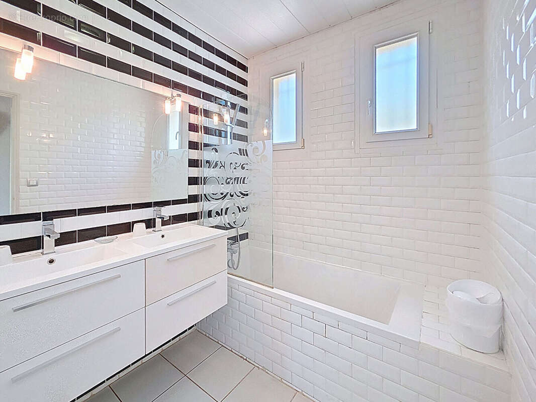 Maison au calme, Villeneuve Les Avignon, 3 chambres, avec jardin / piscine / garage - photo 8