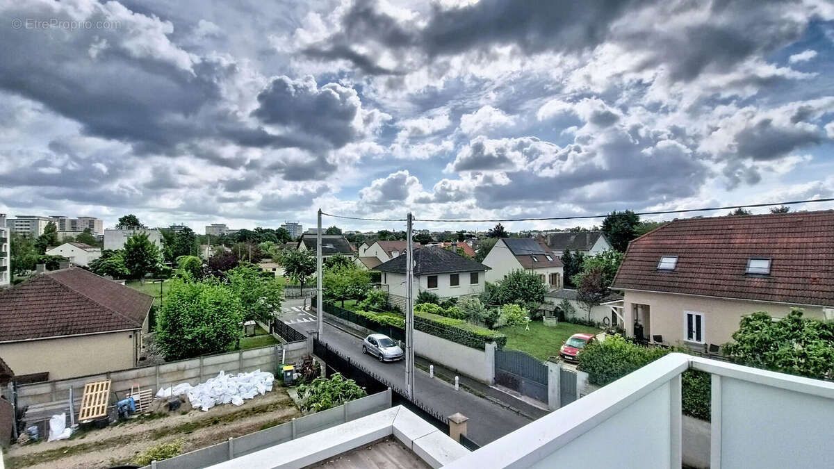 Maison à LIMEIL-BREVANNES