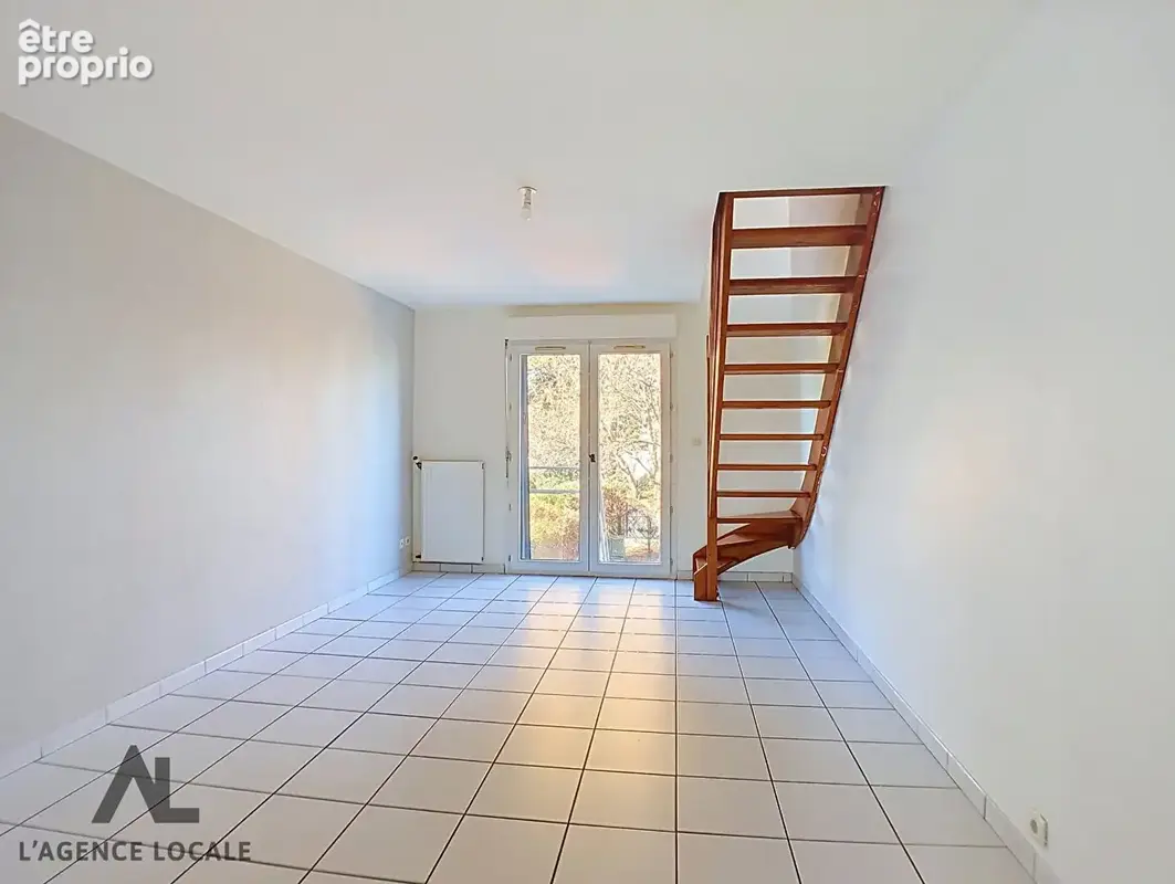 REZÉ ? Appartement Duplex avec jardin et grand garage - photo 2