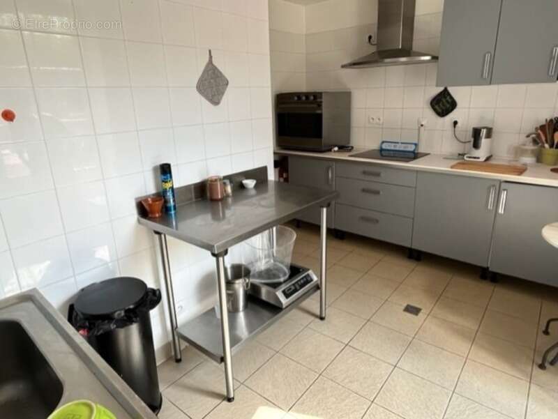 Dpt  (32) : ELEGANT CHATEAU XIX, sans travaux, bases médievales avec douves, piscine, sur 9100m2 jardin clos - photo 46
