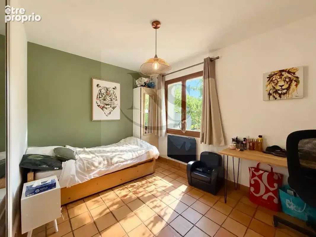 Guilles, à pied du village : maison familiale avec piscine et vue sans vis-à-vis - photo 21