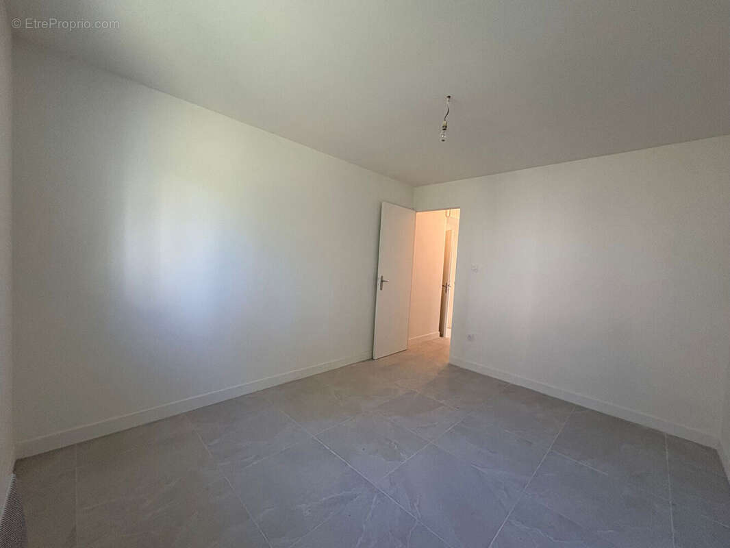 Maison à LA FARE-LES-OLIVIERS