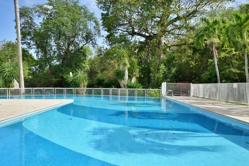 LE DIAMANT (972) - Baisse de prix Proche Plage Appartement T1 (31m2) + Terrasse - Piscine - Parc - 31 m2 + Terrasse - photo 1