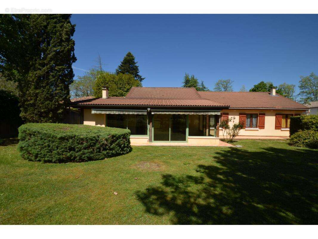 Maison à MONTPON-MENESTEROL