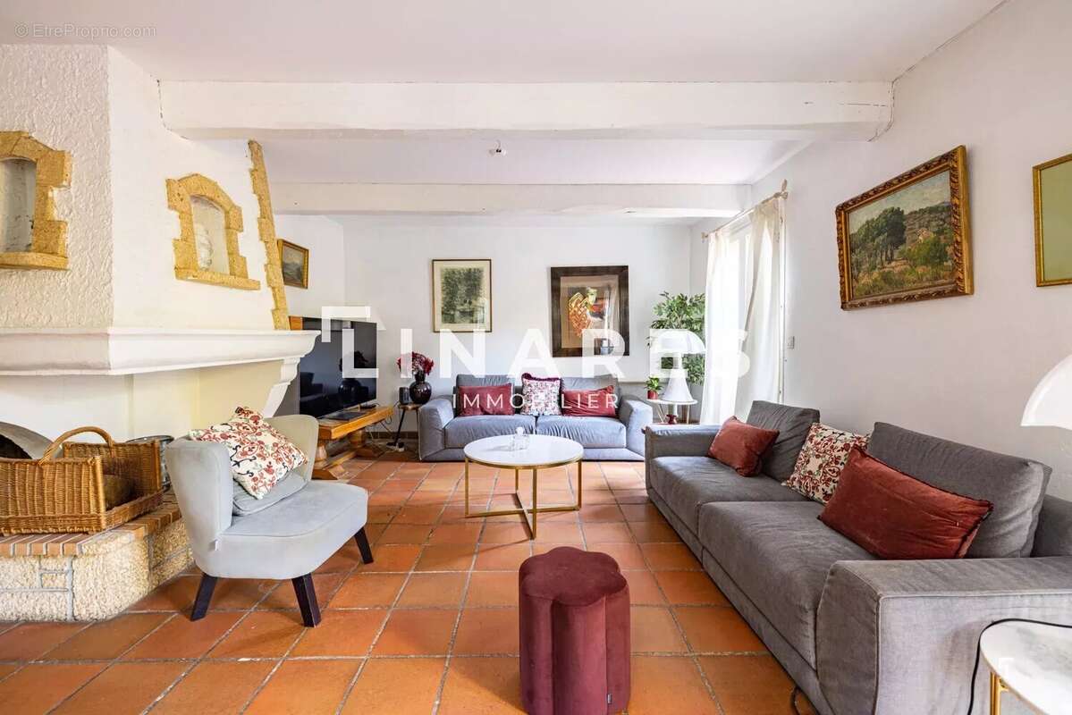 Maison à MARSEILLE-8E